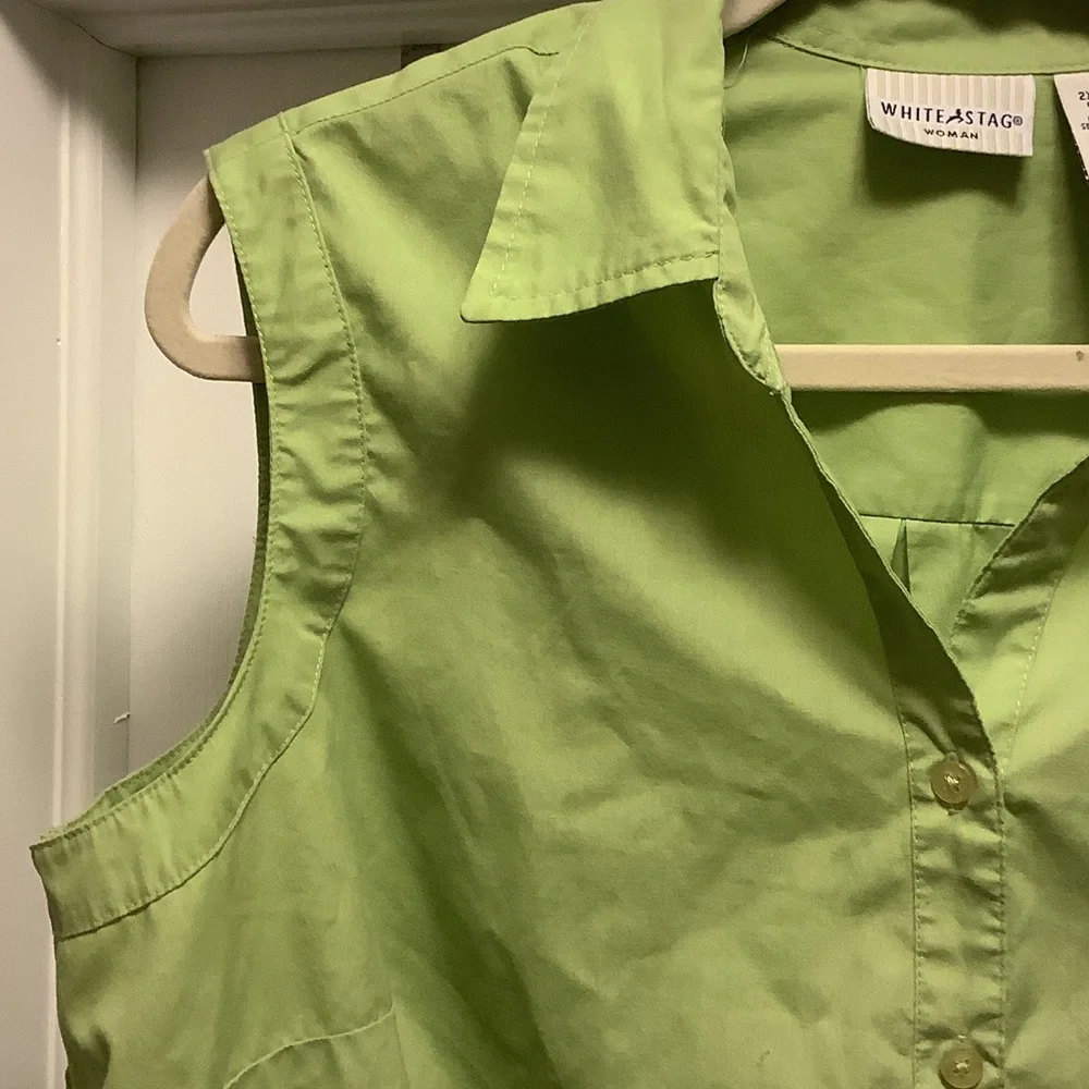 White Stag Light Green Sleeveless Blouse - Picture 3 of 3